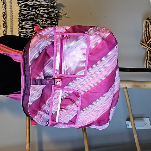 Lululemon First Release Travel Tote - Picture 11 of 13